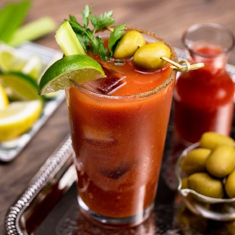 Món cocktai độc lạ Bloody Caesar nổi tiếng