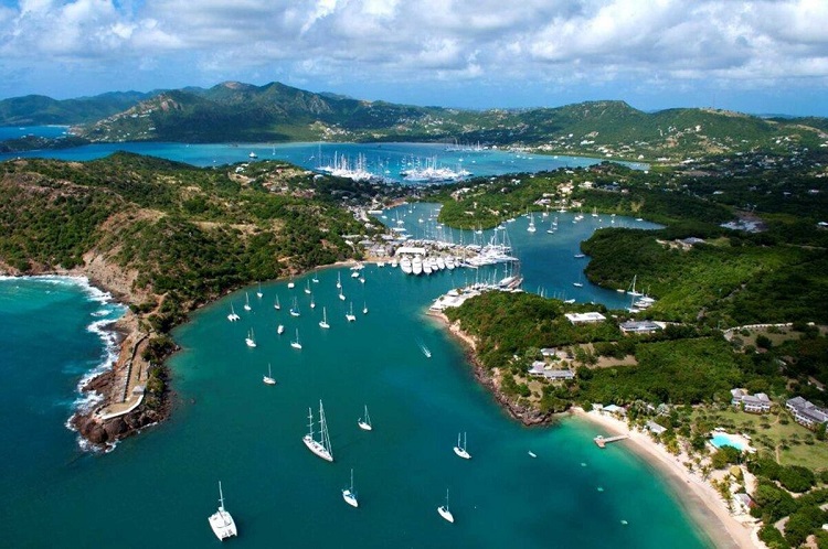 Bạn đã biết gì về hòn đảo đẹp tại vùng biển Caribe?