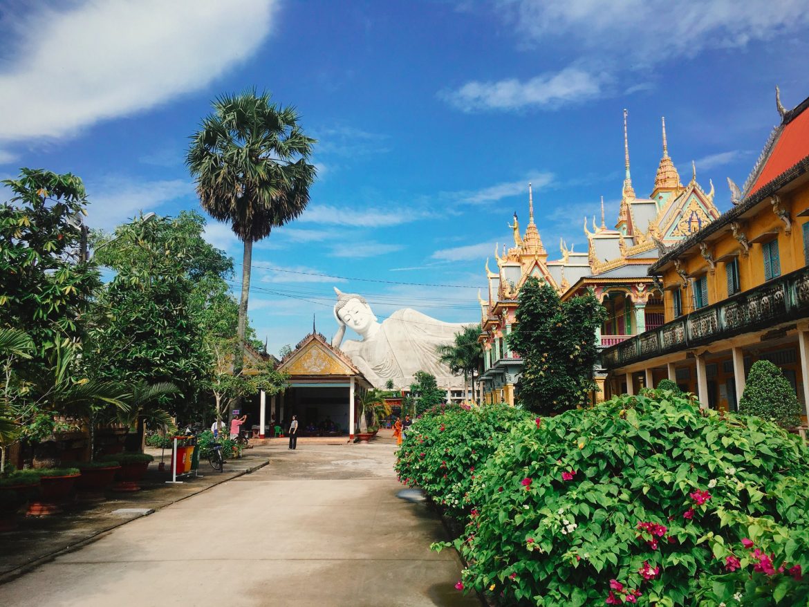 Chùa Som Rong – Ngôi chùa Khmer vạn người mê tại Sóc Trăng