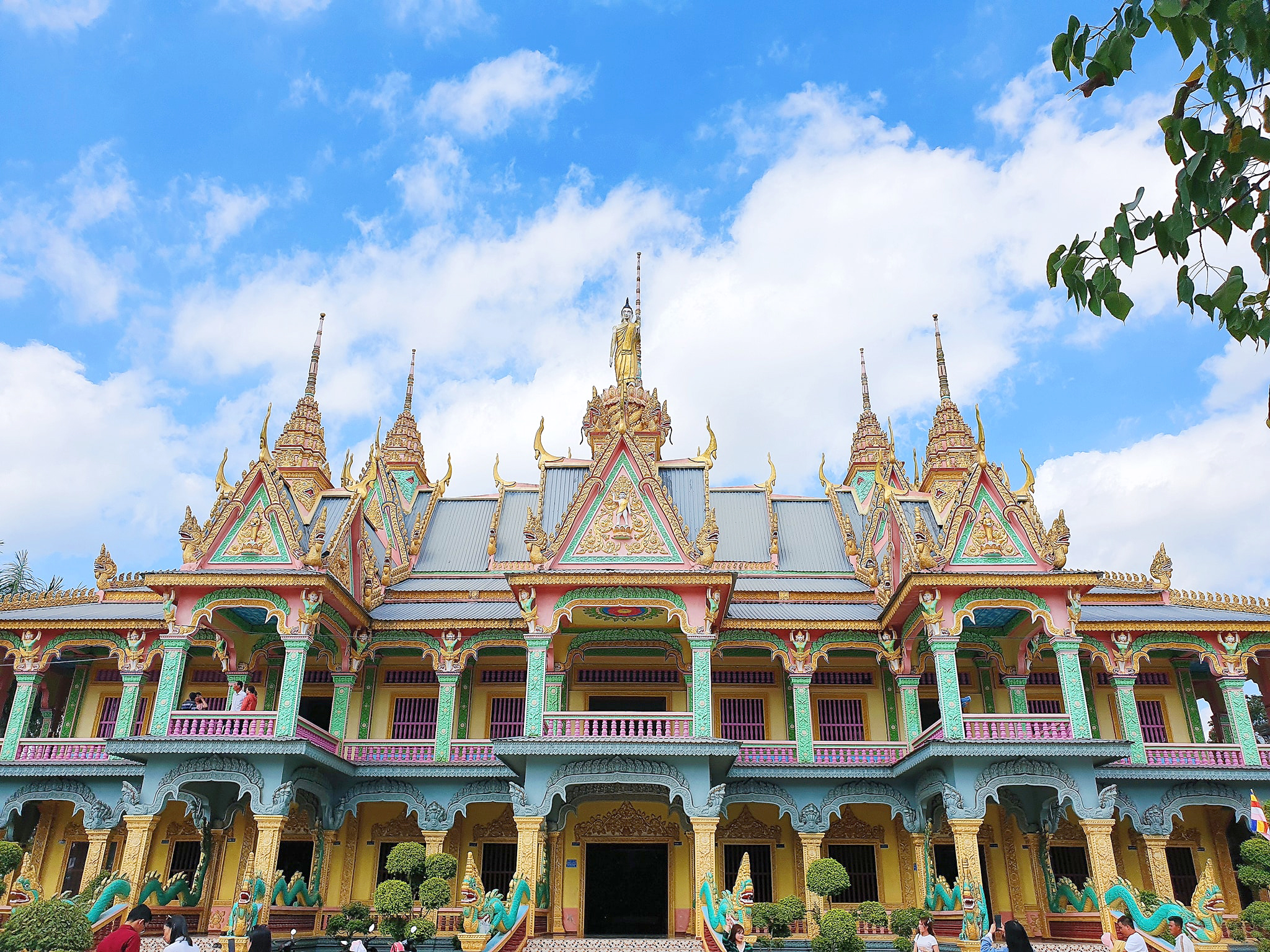 Chùa Som Rong - Ngôi chùa Khmer tuyệt đẹp ở Sóc Trăng