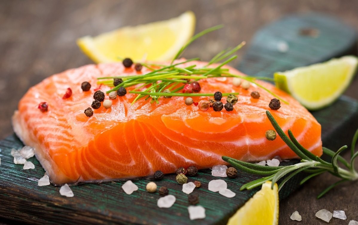 Cá hồi chứa nhiều axit béo Omega-3