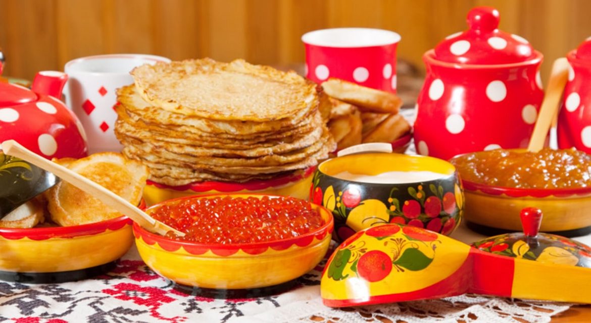 Đặc sản ẩm thực nổi tiếng Bánh Blin của nước Nga