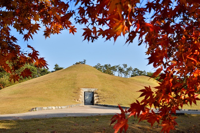 Khu lăng mộ Hoàng gia Songsan-ri