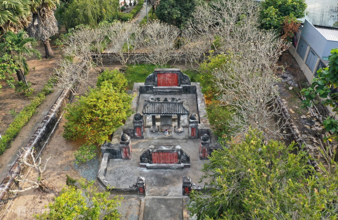 Lăng mộ của vị tướng Nguyễn Huỳnh Đức – Di tích lịch sử cấp Quốc gia
