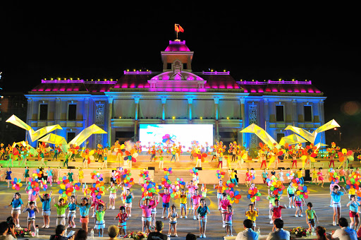 Nơi hội tụ sắc màu sôi động Festival Biển Nha Trang